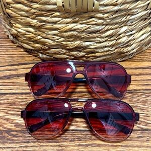 Vintage-Style Red Aviator Sunglasses - Pair